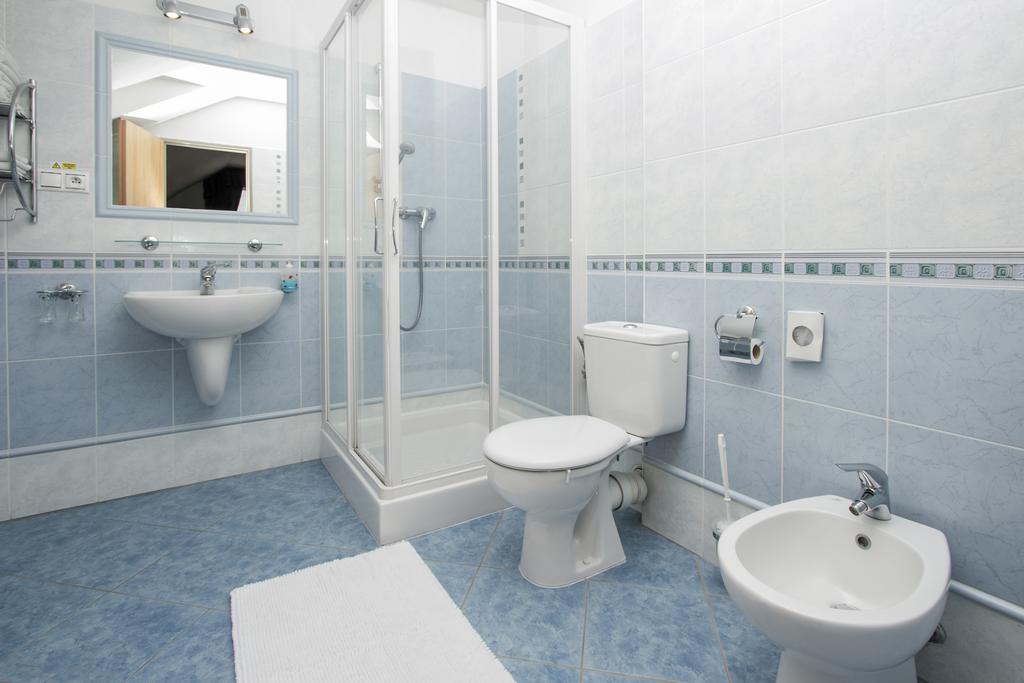 Garni Hotel Fellini Žiar nad Hronom Habitación foto
